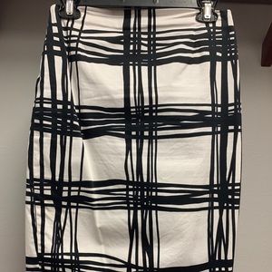 White and black Pencil skirt